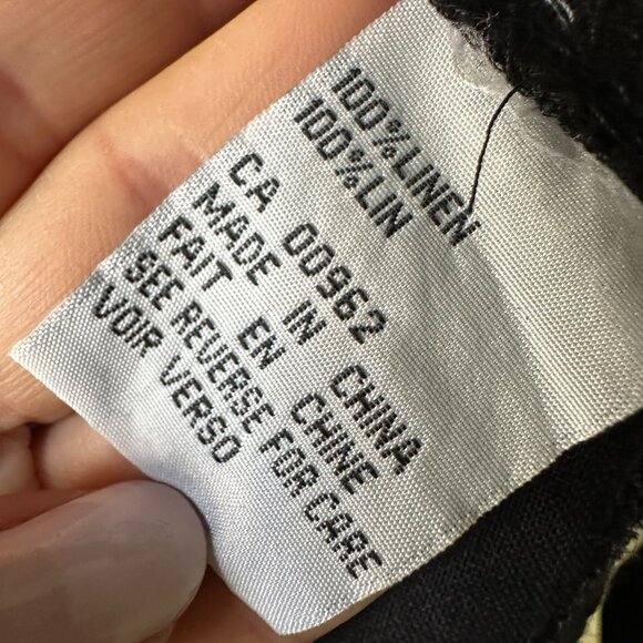 Black Laura Plus (18) Linen Blouse - Picture 5 of 6